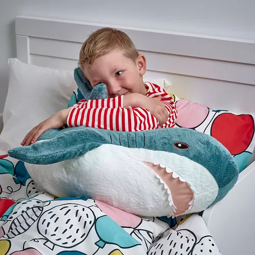 BLÅHAJ boneka