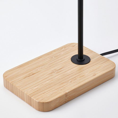TVÄRHAND lampu meja