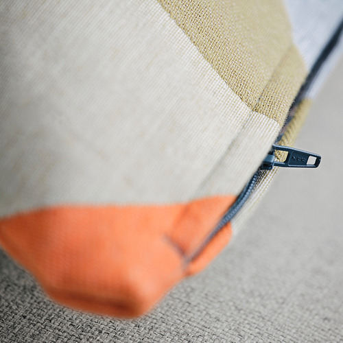 SVARTHÖ cushion cover