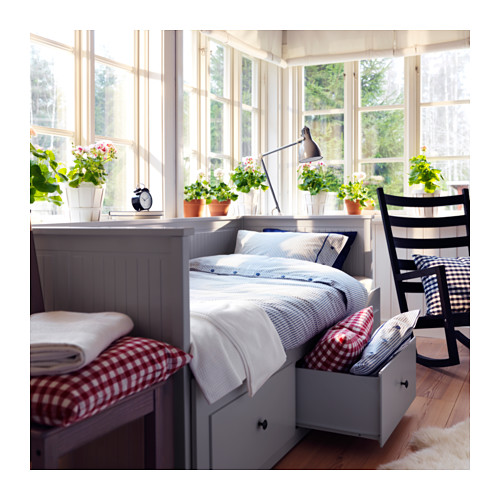 HEMNES dipan dengan 3 laci/2 kasur