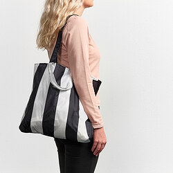 SKYNKE - Kantong belanja, garis-garis/hitam putih, 45x36 cm