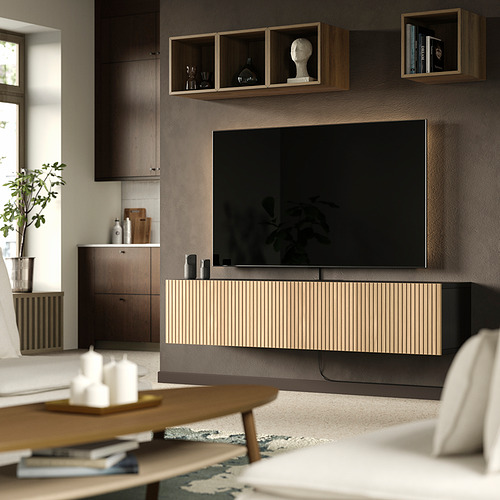 BESTÅ meja TV dengan pintu