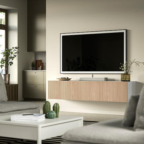 BESTÅ meja TV dengan pintu