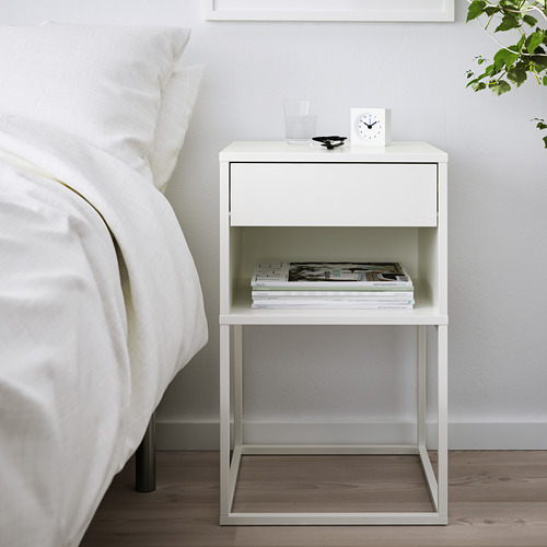 VIKHAMMER meja samping tempat tidur