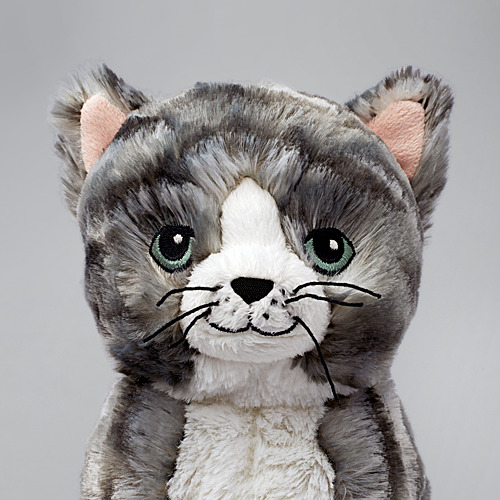 LILLEPLUTT boneka