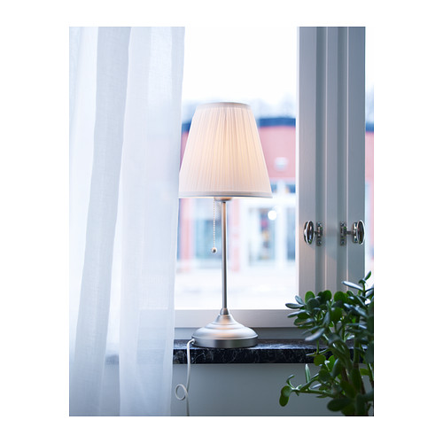 ÅRSTID lampu meja