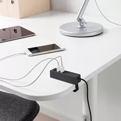 LÖRBY - Charger USB dengan penjepit, hitam
