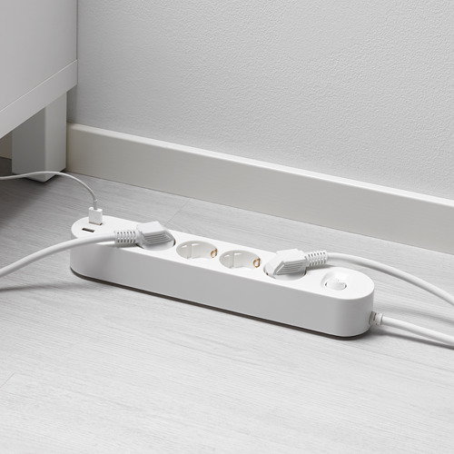 KOPPLA 4-way socket with 2 USB ports