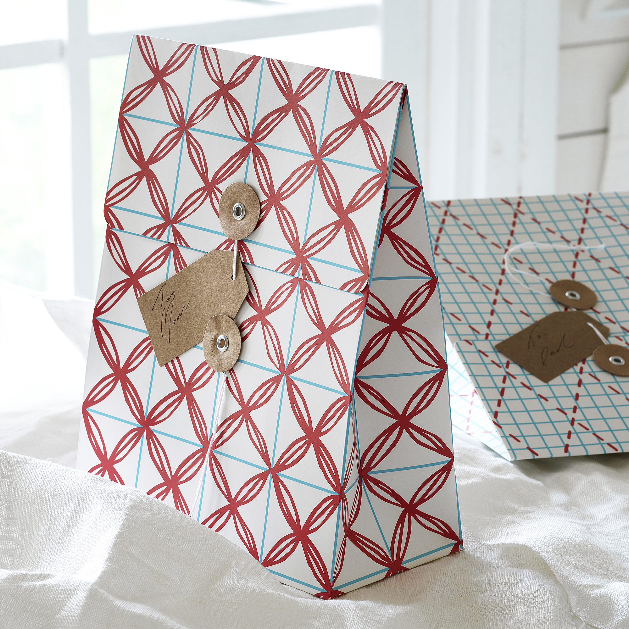 VINTER 2019 tas kado, putih/biru berpola | IKEA Indonesia