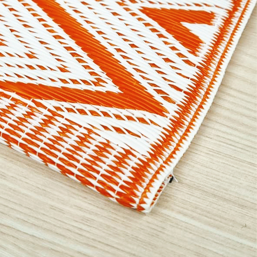 SWAN Tikar electric pattern