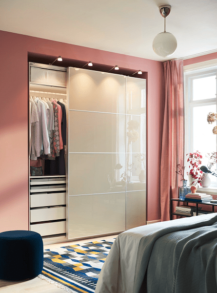 Lemari baju built-in