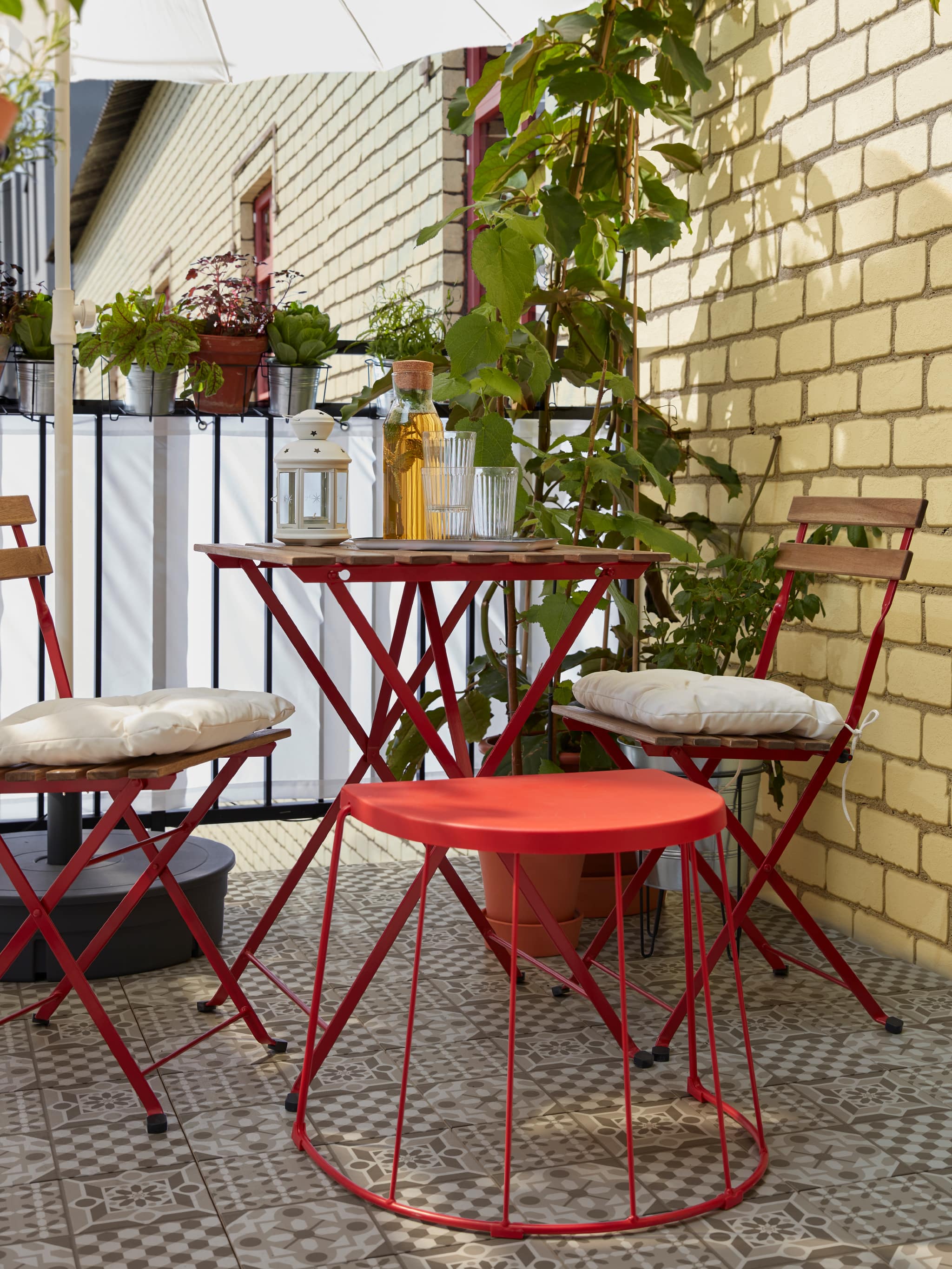 How To Furnish A Smaller Outdoor Space Ikea Indonesia