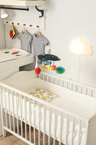 Cara tepat menyiapkan tempat tidur bayi  IKEA  Indonesia