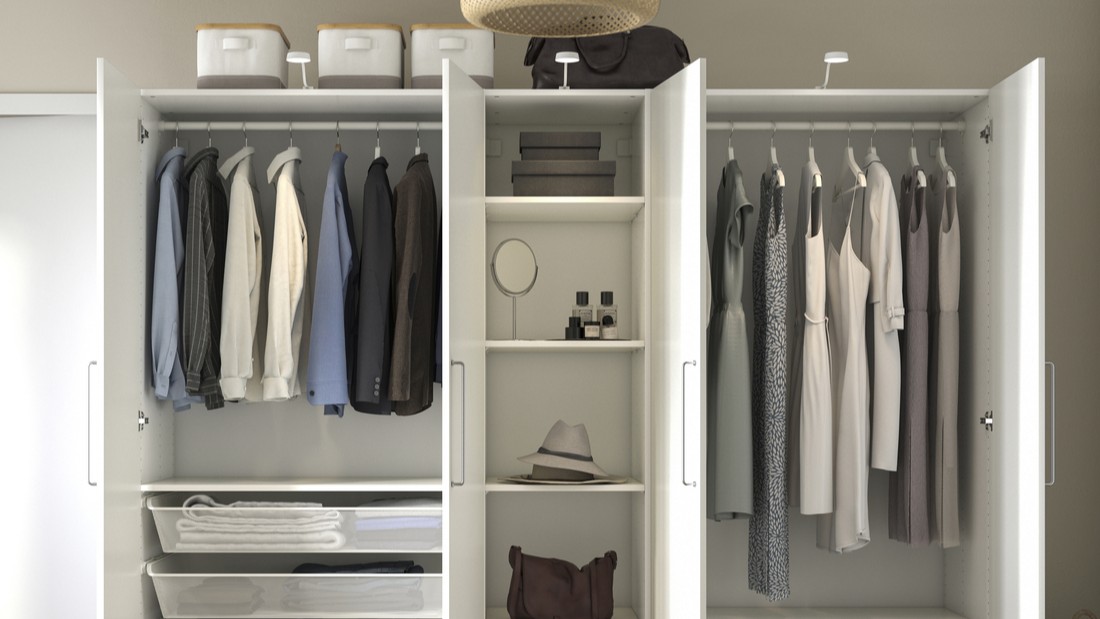 lemari pakaian minimalis