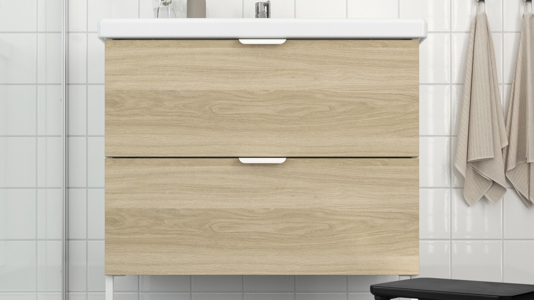 rak sudut kamar mandi​