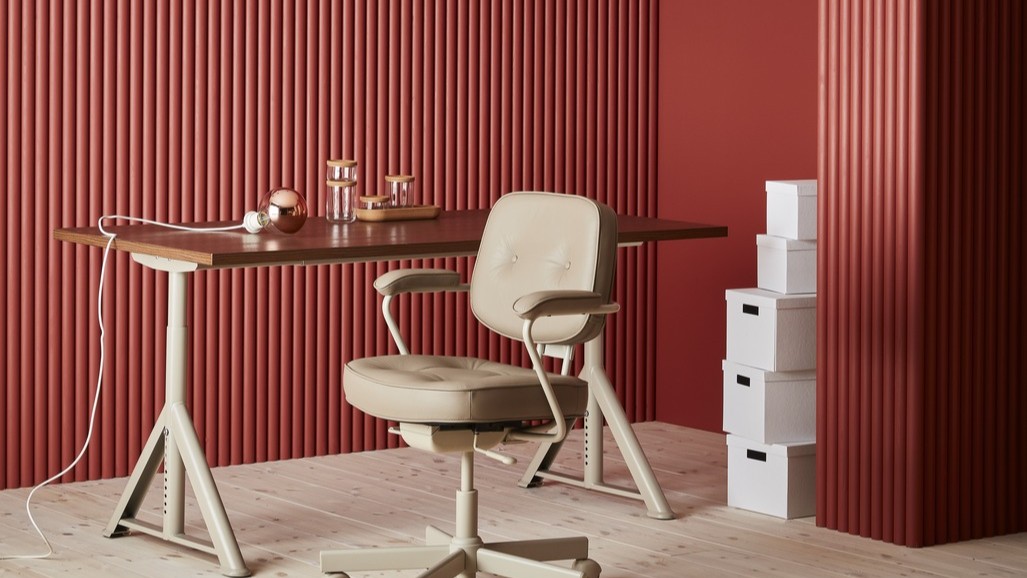 meja kantor minimalis