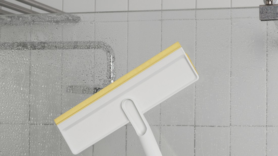 alat untuk membersihkan kaca