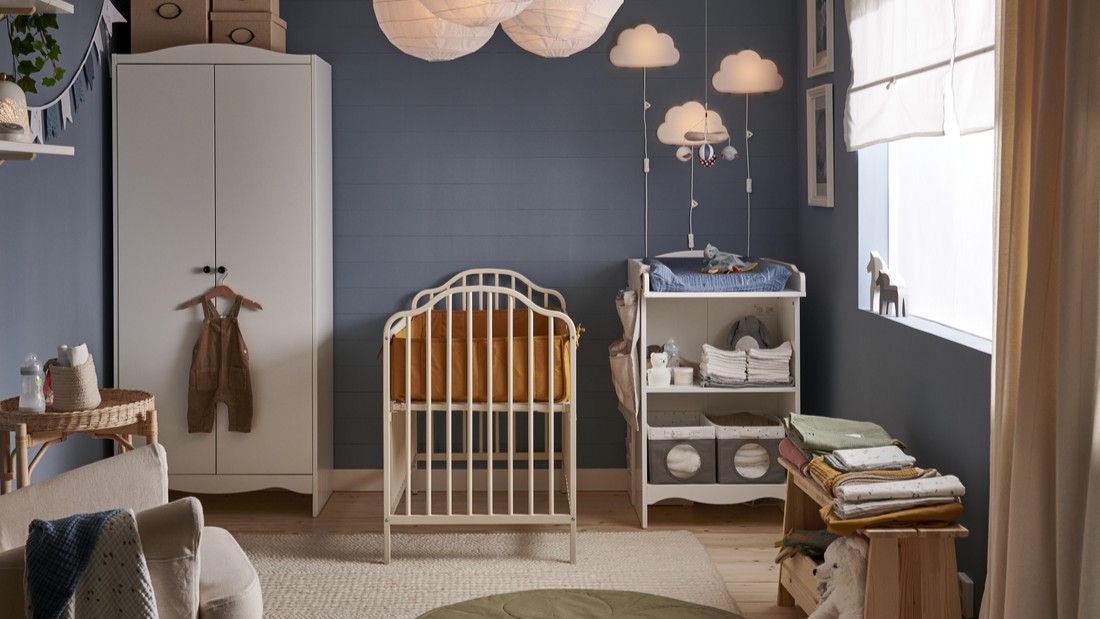 lemari baju bayi minimalis