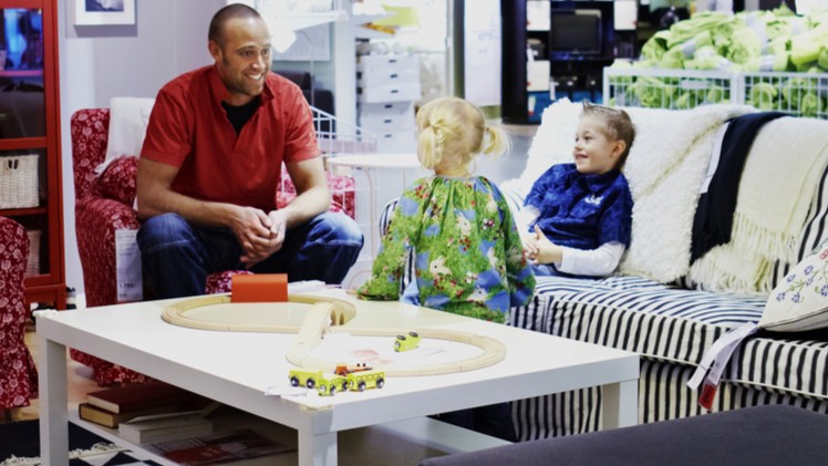 ruang keluarga sederhana​