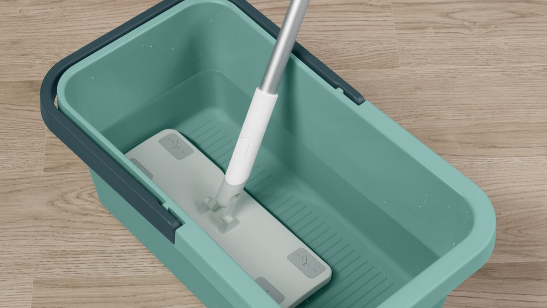 pembersih kramik kamar mandi