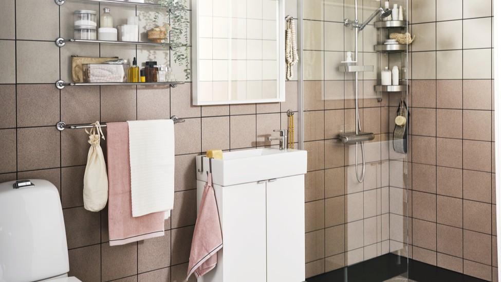 Rak sudut kamar mandi