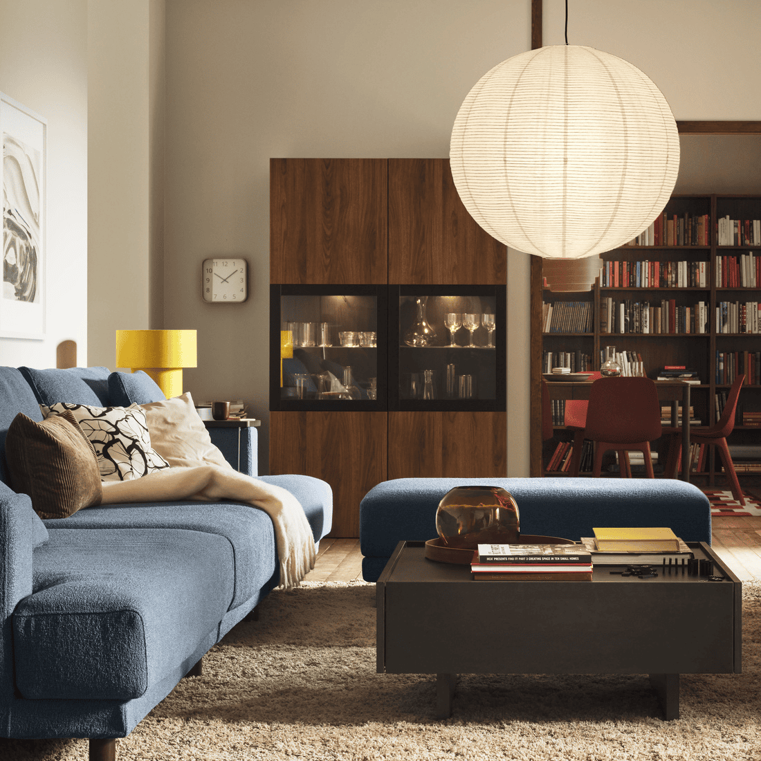 TRANERED-sofa-coffee-table-distance