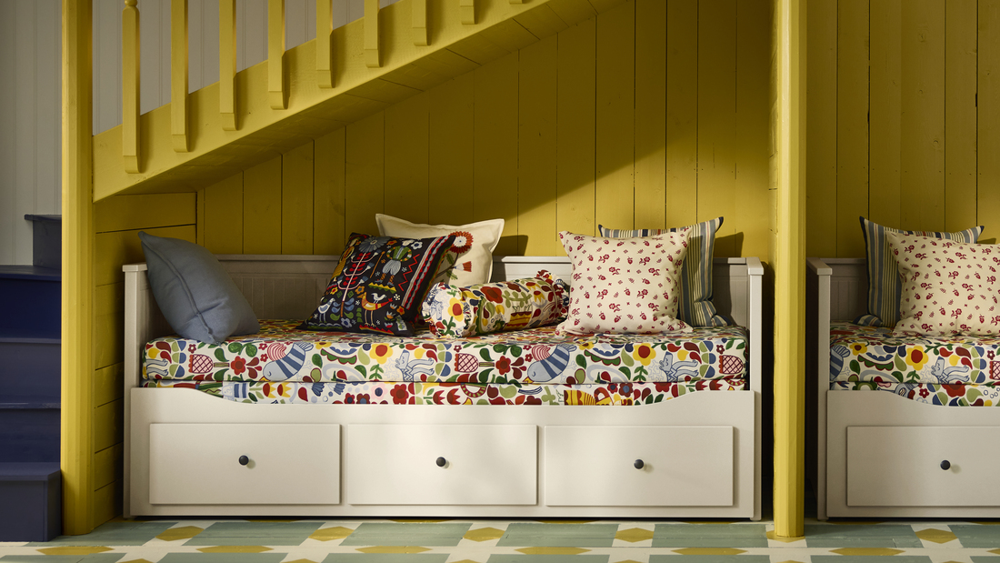 different metal bed vs wood bed