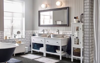 Step inside and recharge in this relaxing bathroom for two