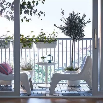 Pleasant atmosphere in tight space