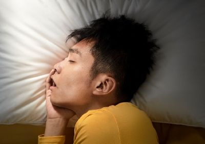  Rasakan efek dari bantal ergonomis