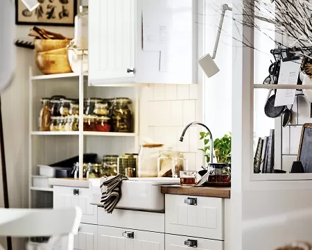 Dapur kecil bergaya pedesaan