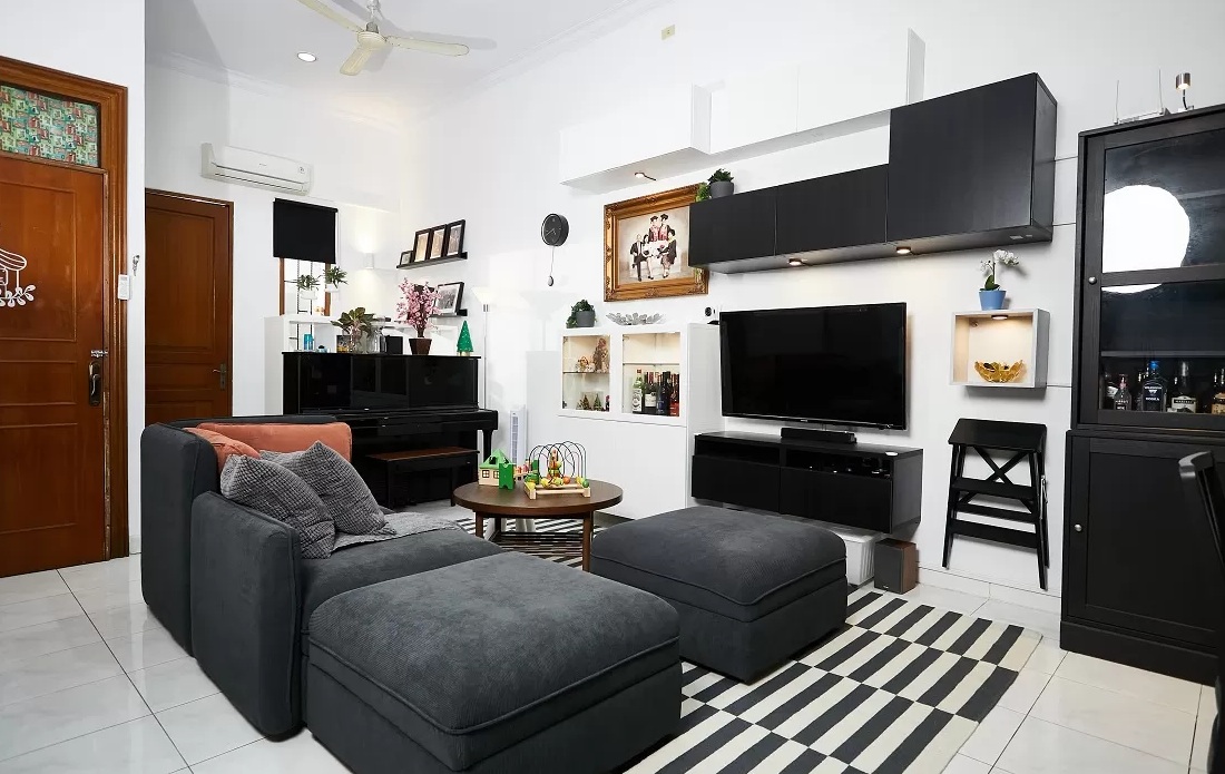 Arranging a small minimalist living room: functional, comfortable & stylish